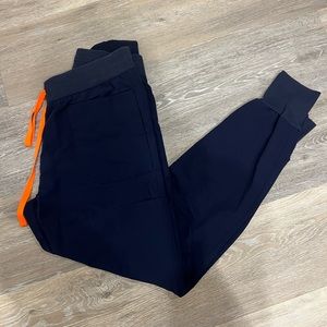 Figs Nepal skinny jogger scrub pants